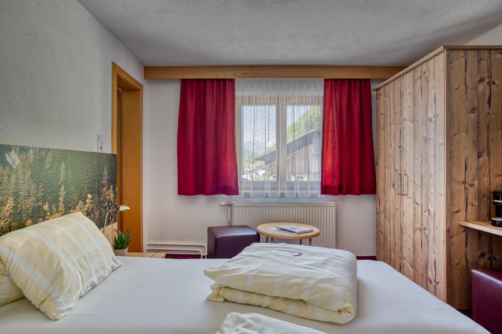 Hotel Jaegerhof Oetz Szoba fotó